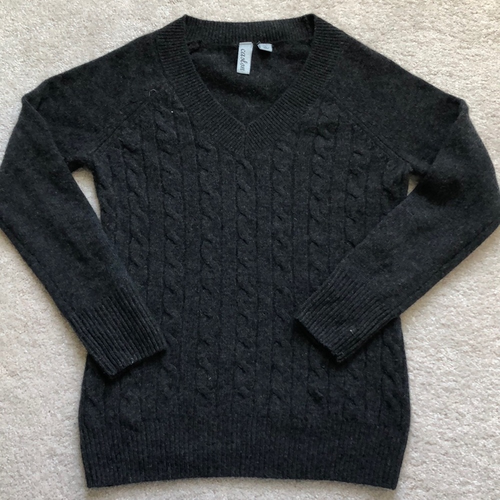 Charcoal petite sweater. 100% cashmere